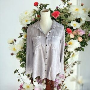 Maurices Light Gray Button-Up Blouse